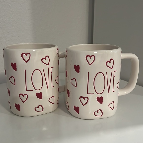 ❤️CUTE. Rae Dunn Valentin MUG. - Picture 4 of 16